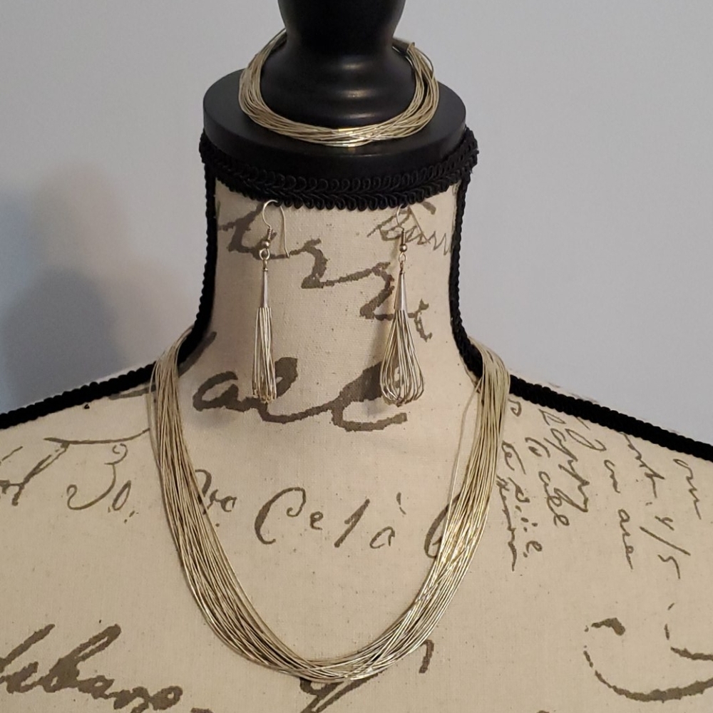 Vintage Native American liquid silver jewelry set.